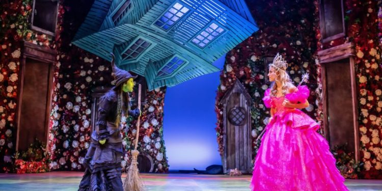 Wicked: Excelente Reparto Musical en Mágica Rebelió