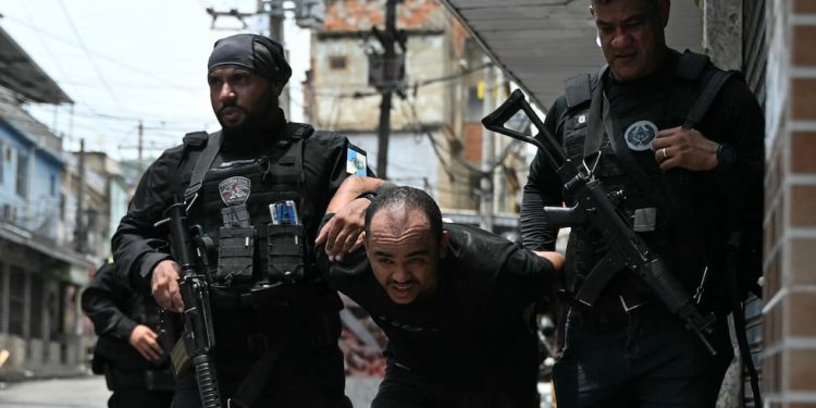 Río de Janeiro | Qué es el Comando Vermelho, la poderosa banda criminal de Brasil objetivo de la operación que dejó más de 130 muertos y quién es su cabecilla Doca | MUNDO