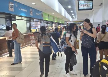 Gobierno dice que turismo generó más de $50 millones durante el feriado por el 9 de octubre | Política | Noticias