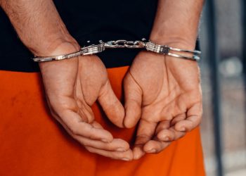 Detienen a un hombre que amenazó con disparar con un rifle en el aeropuerto de Atlanta | Internacional | Noticias