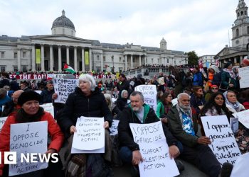 La policía para obtener poderes más amplios para tomar medidas enérgicas contra las repetidas protestas