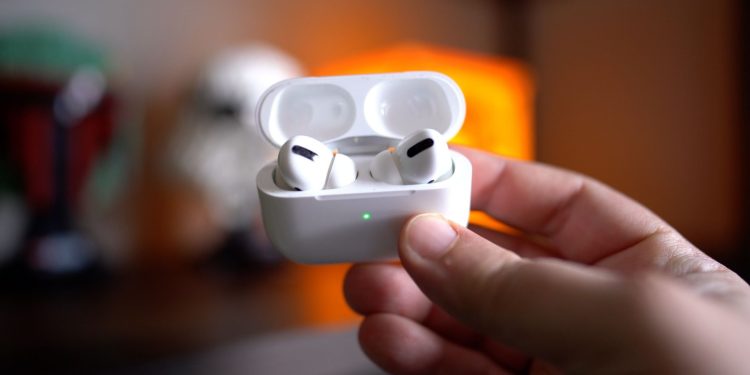 Apple finaliza los programas de servicio por problemas de sonido en los AirPods Pro originales y en los iPhone 12 y 12 Pro