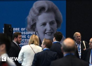 Tories invoca el legado de Thatcher en busca de un regreso