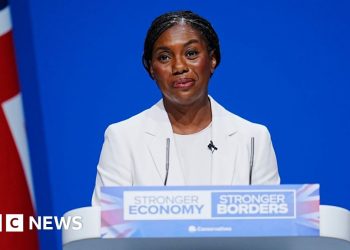 Badenoch establecerá una nueva norma para reducir el endeudamiento y los impuestos