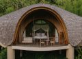 Pablo Luna Studio Crafts Fluid Bamboo 'Belalu Dome Villa' en Bali