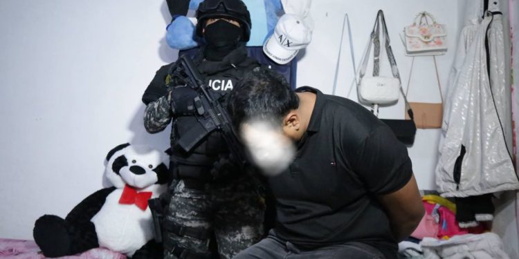 Operación Libertador III deja 18 detenidos, incluido el cabecilla de Los Lobos en Quito