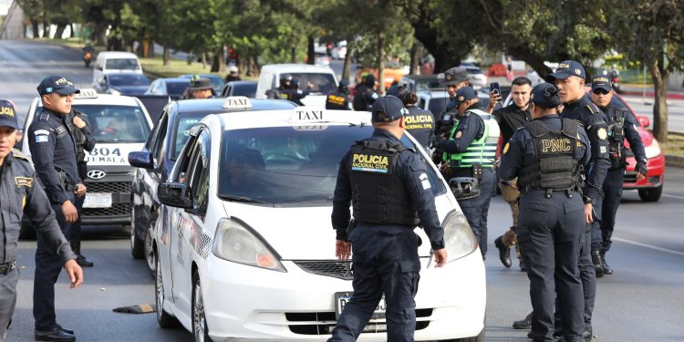 Sector privado exige estrategia integral para recuperar el control del sistema penitenciario