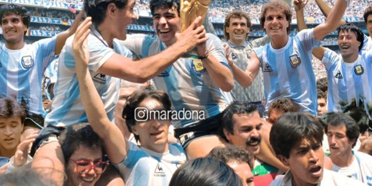 Murió Roberto Cejas, el hombre que cargó a Maradona en México 1986