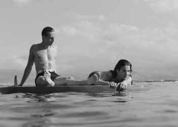 En «L'Etranger», el cineasta François Ozon hizo de Meursault un hombre que nous est pas radicalement étranger