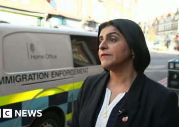 El Ministerio del Interior ha tenido dificultades para afrontar las crisis, dice Shabana Mahmood