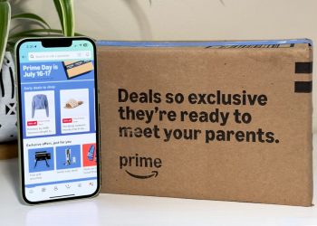 Se suponía que Prime Day iniciaría las compras navideñas, pero se trataba más de abastecerse de lo esencial.