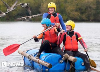 Llamada de la administración de Thames Water del líder de los demócratas liberales, Sir Ed Davey