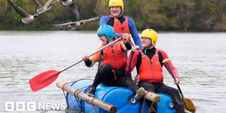 Llamada de la administración de Thames Water del líder de los demócratas liberales, Sir Ed Davey