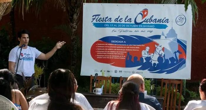 Gorra histórica de Fidel Castro preside la apertura de la Fiesta de la Cubanía en 2025 › Cultura › Granma