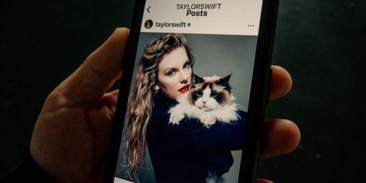 Taylor Swift lanza una nueva función de Instagram que invita a los fanáticos a remezclar las historias de otros