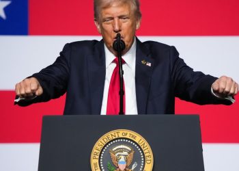 Trump dice que Estados Unidos está en guerra con carteles de drogas: qué saber