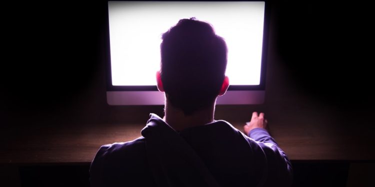 ¿Qué significa estar crónicamente en línea?