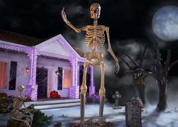 El esqueleto de 12 pies de Home Depot está a la venta por primera vez