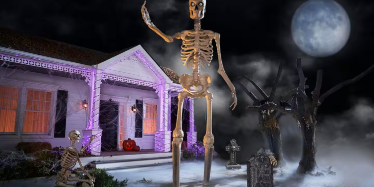 El esqueleto de 12 pies de Home Depot está a la venta por primera vez