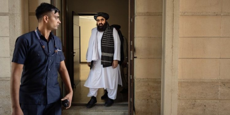 Al recibir al ministro de Asuntos Exteriores talibán, la India se relaciona cuidadosamente con Kabul