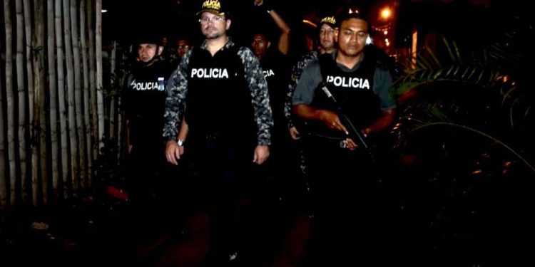 Operativo Los Pepes incluyó 26 allanamientos y 12 detenidos en cinco provincias de Ecuador