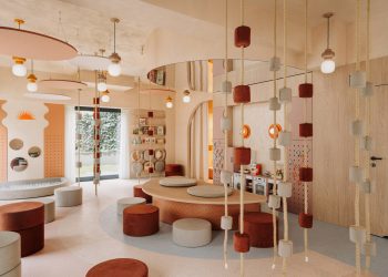 Domingo Café-Ludoteca / CUDO: | Plataforma Arquitectura