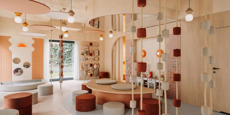 Domingo Café-Ludoteca / CUDO: | Plataforma Arquitectura