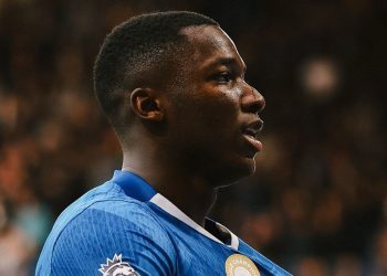 Moisés Caicedo rompe su valor de mercado con cifra millonaria