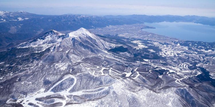 Los titulares del Ikon Pass ahora pueden esquiar en 9 montañas más en Asia