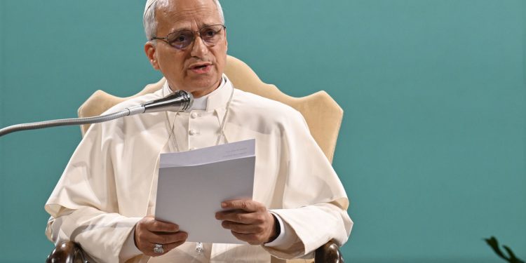 El Papa León xiv ve