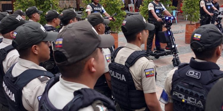 Cal remitió una comisión de la Asamblea Ley para Fortalecer A Fuerzas Armadas y Policía Nacional