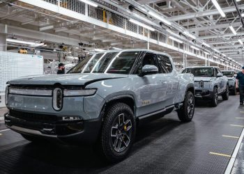 Rivian está resolviendo una demanda de 250 millones de dólares para centrarse en el R2 EV del próximo año