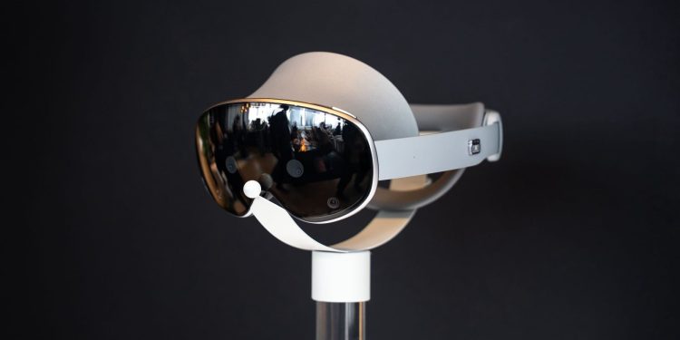 Los auriculares de realidad mixta Galaxy XR de Samsung ya están disponibles por $1,800