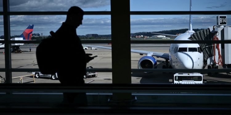 El cierre y las tormentas sobrecargan los aeropuertos: los consejos de TPG para volar ahora