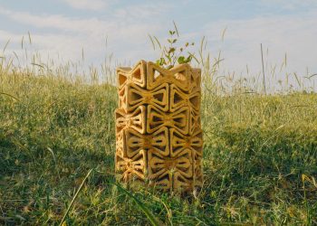 TreeSoil, refugio de microclima de tierra impreso en 3D para árboles jóvenes