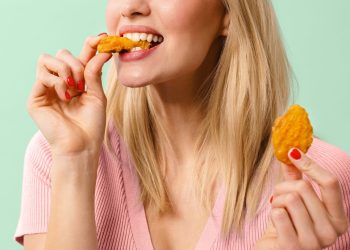 Los alimentos ultraprocesados ​​pueden aumentar los primeros episodios de EM e inflamación