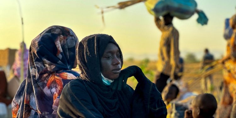 La última ciudad de Darfur cae en medio de temores de genocidio: NPR