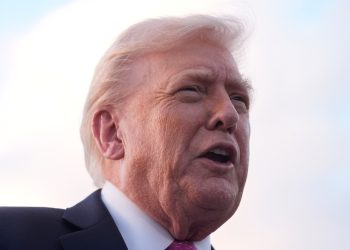 Trump dice que dos sobrevivientes del narco-buque serán enviados a sus países de origen: NPR