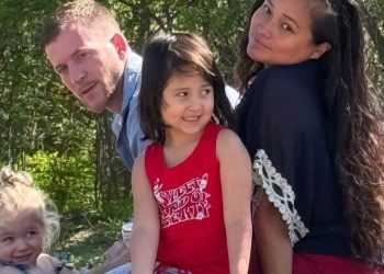 Ayuda nutricional para nuevos padres en riesgo del cierre federal: NPR