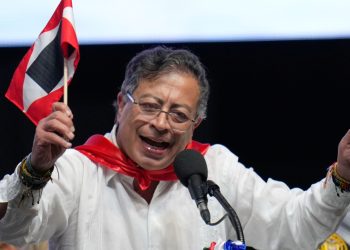 Estados Unidos impone sanciones al presidente de Colombia, Petro, por acusaciones de drogas: NPR