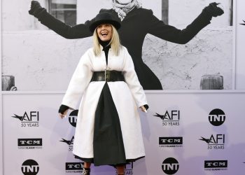 La peculiar protagonista de Hollywood, Diane Keaton, muere a los 79 años: NPR