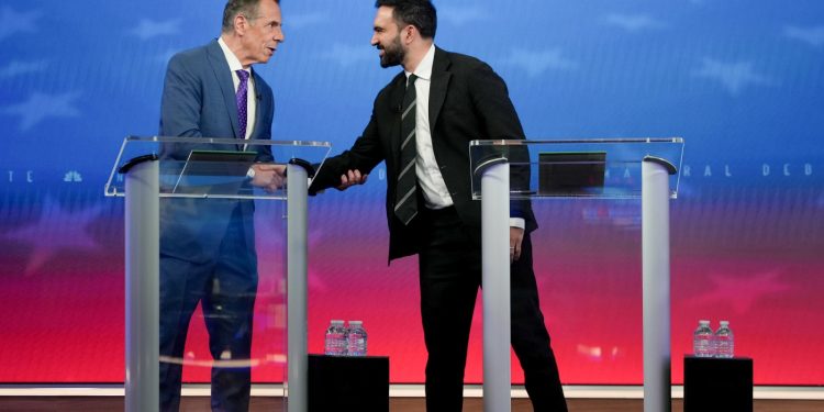 El ascenso de Mamdani en Nueva York refleja una lucha generacional dentro del Partido Demócrata: NPR