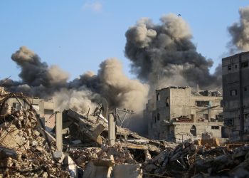 Violación del alto el fuego en Gaza; Cierre del gobierno día 20: NPR