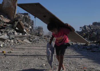 Video de un dron sobre la ciudad de Gaza muestra el costo de dos años de guerra