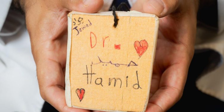 Estos son los médicos y enfermeras estadounidenses que trabajan en Gaza