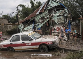 Fuertes lluvias en México provocan inundaciones y deslizamientos de tierra, matando al menos a 41 personas