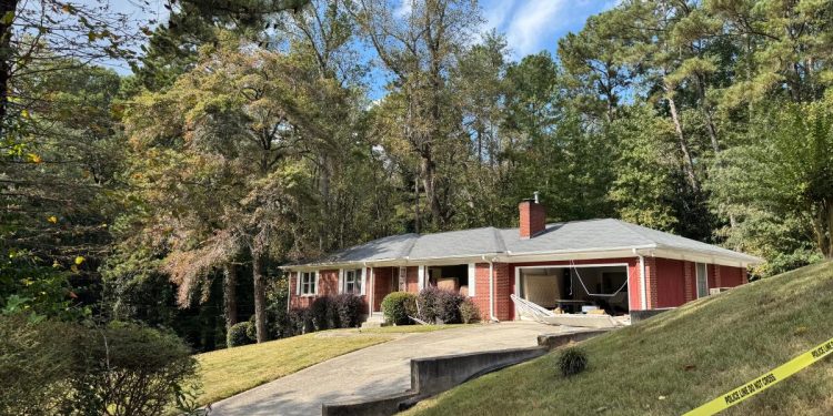 El último de los 10 fugitivos de la cárcel de Nueva Orleans en mayo es capturado debajo de una casa en Atlanta