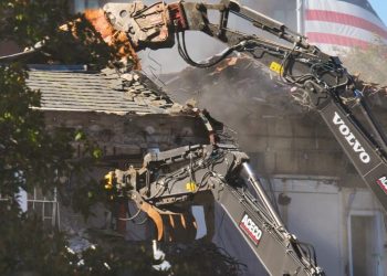 Lo que hay que saber sobre el salón de baile de 250 millones de dólares que Trump está añadiendo a la Casa Blanca