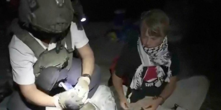 Greta Thunberg entre los activistas de Flotilla deportados de Israel. Otros permanecen en prisión