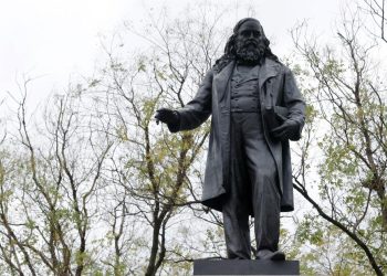 La Proposición 50 es parte de un momento históricamente incierto en la democracia estadounidense